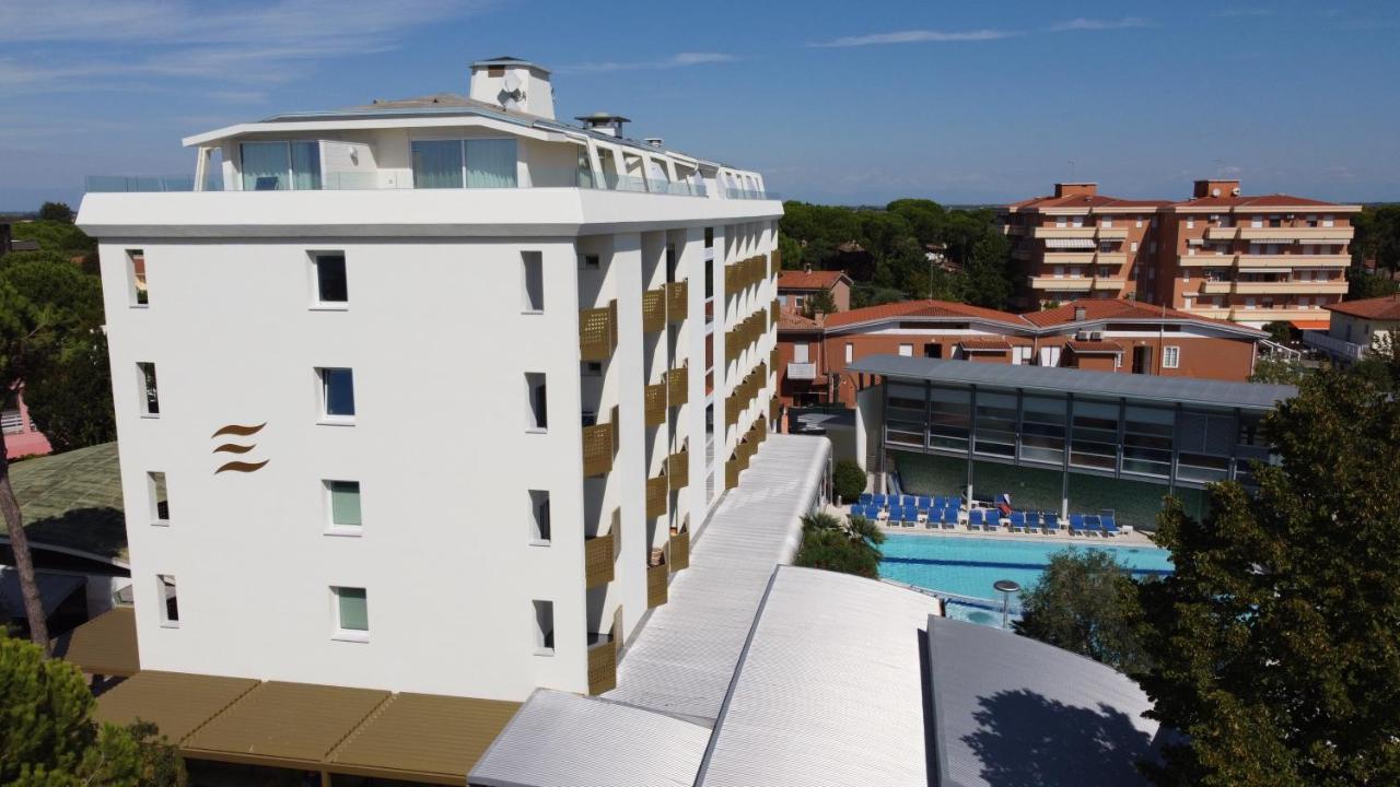 Grand Hotel Esplanada Bibione Exteriör bild