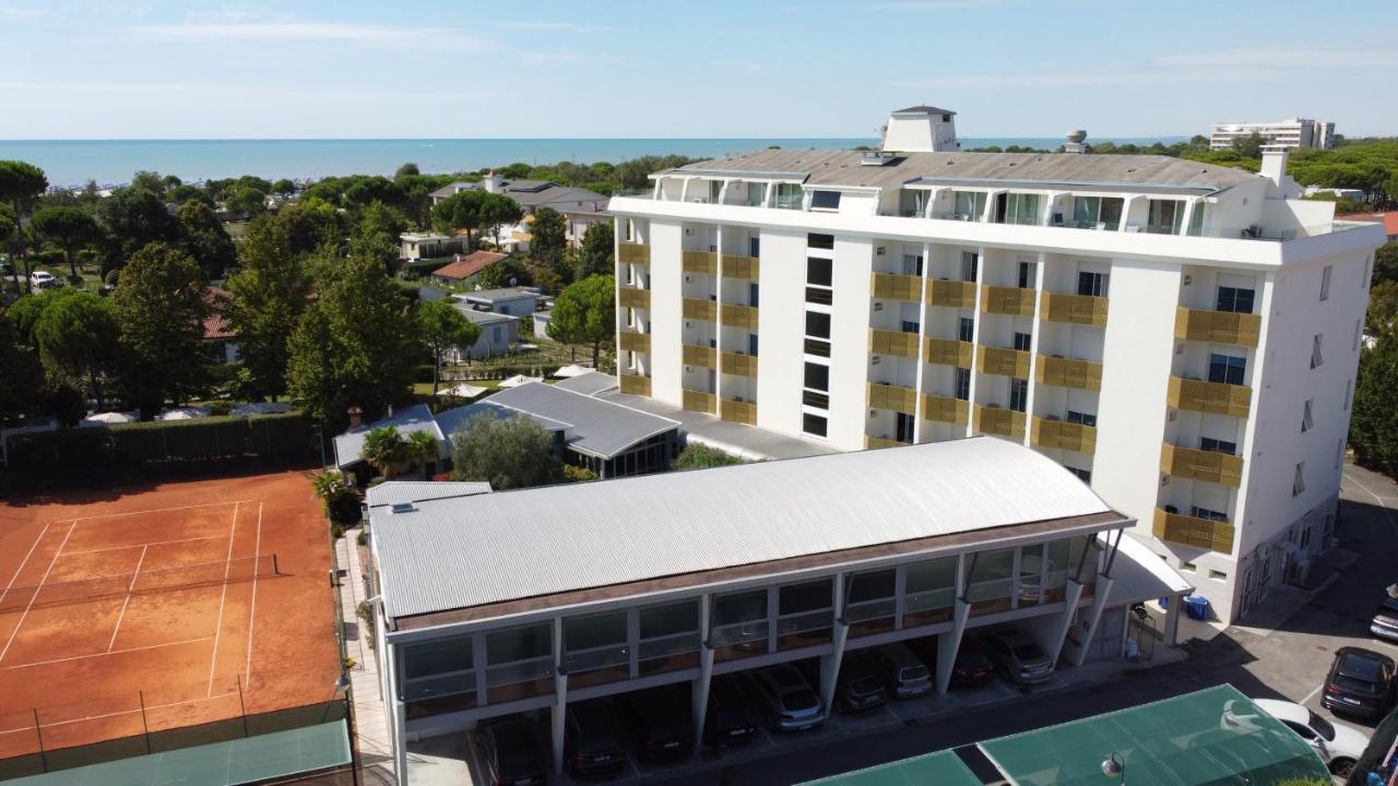 Grand Hotel Esplanada Bibione Exteriör bild