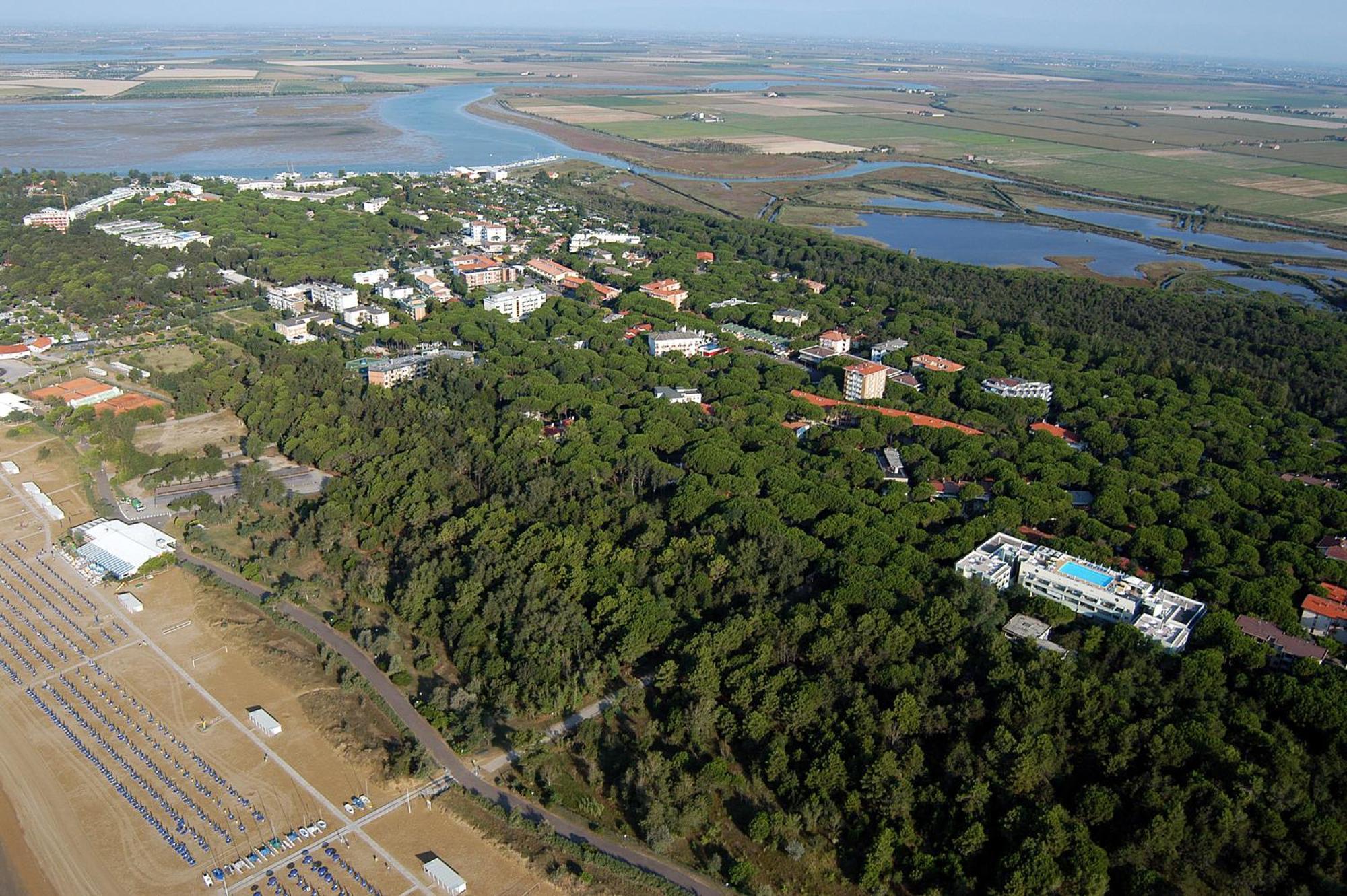 Grand Hotel Esplanada Bibione Exteriör bild