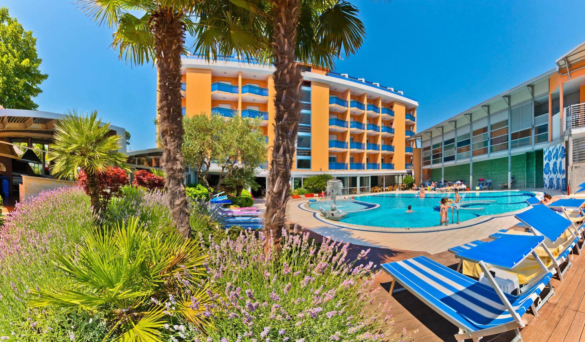 Grand Hotel Esplanada Bibione Exteriör bild